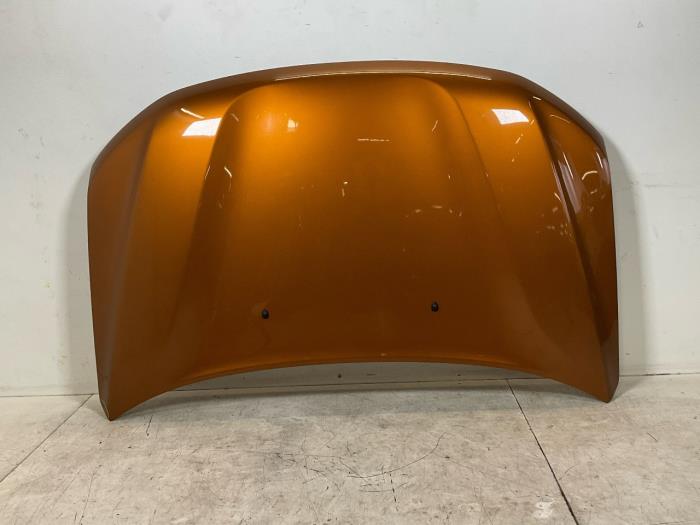 Używane Maska Dacia Duster Cena € 350,00 Z VAT oferowane przez Autorecycling Kempers (acceptatie)