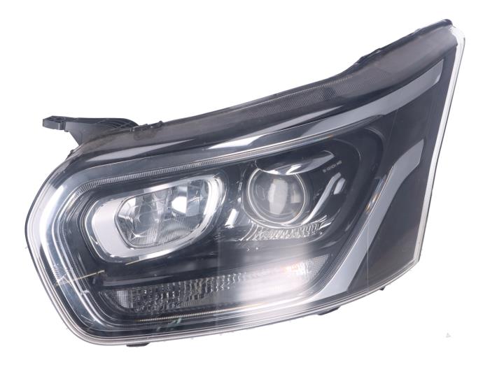 Używane Reflektor lewy Ford Transit Cena € 900,00 Z VAT oferowane przez Autorecycling Kempers (acceptatie)