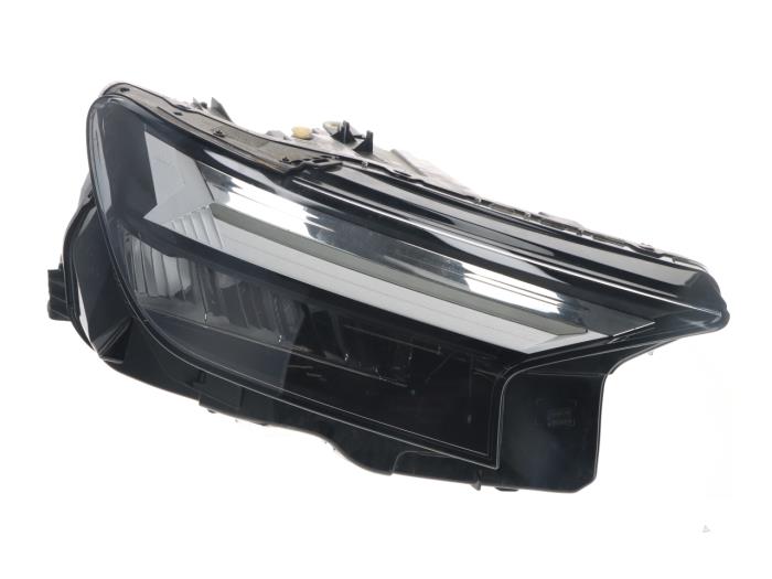 Używane Reflektor prawy Audi Q4 Cena € 500,00 Z VAT oferowane przez Autorecycling Kempers (acceptatie)