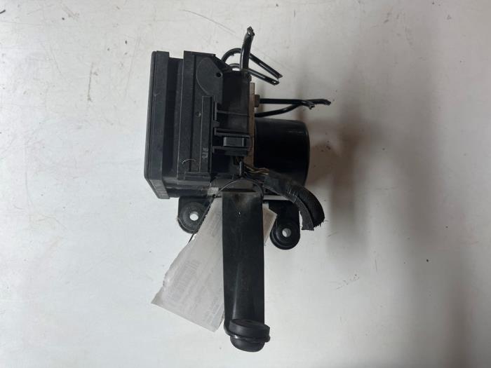 Begagnade ABS-pump Ford Focus 2 1.6 Ti-VCT 16V Pris € 49,95 Marginaltabell erbjuds av JCR Janssen Car Recycling