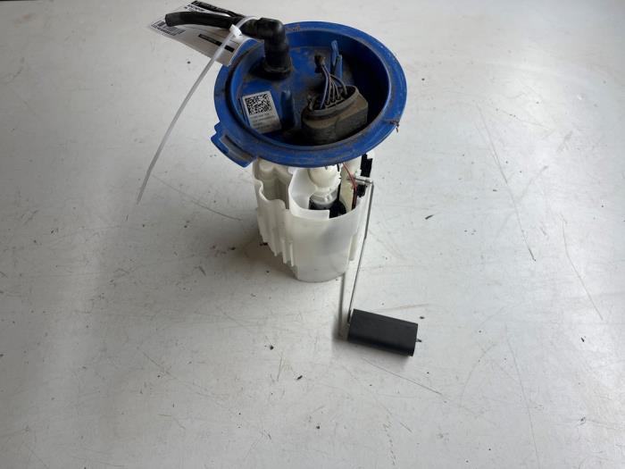 Begagnade Bensinpump Volkswagen Tiguan (AD1) 1.5 TSI 16V Evo BlueMotion Technology Pris € 69,95 Marginaltabell erbjuds av JCR Janssen Car Recycling