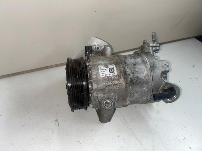 Gebrauchte Klimapumpe Ford Puma 1.0 Ti-VCT EcoBoost mHEV 12V Preis € 54,45 Mit Mehrwertsteuer angeboten von JCR Janssen Car Recycling