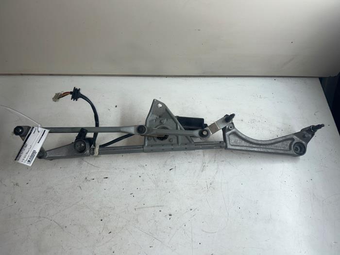 Używane Kierownica Mercedes CLK (R209) 2.6 240 V6 18V Cena € 69,99 Procedura marży oferowane przez JCR Janssen Car Recycling