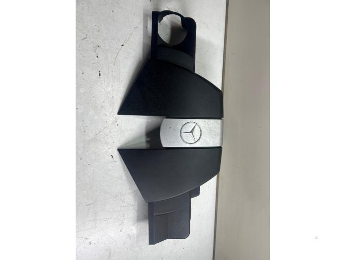 Gebrauchte Abdeckblech Motor Mercedes CLK (C209) Preis € 14,99 Margenregelung angeboten von JCR Janssen Car Recycling