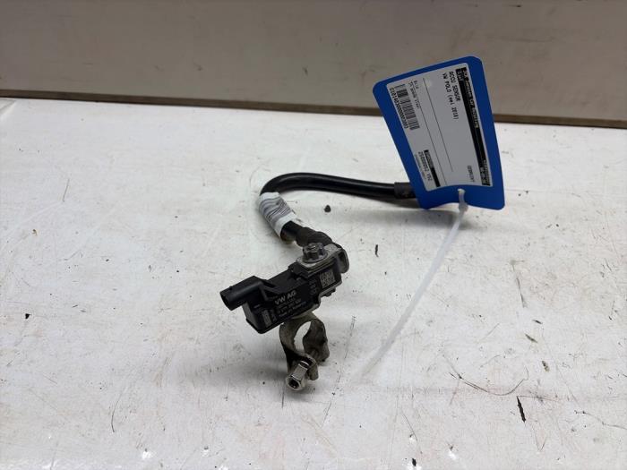 Używane Czujnik baterii Volkswagen Polo VI (AW1) 1.0 TSI 12V Cena € 9,95 Procedura marży oferowane przez JCR Janssen Car Recycling