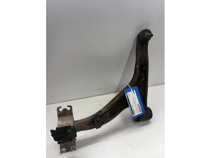 Gebrauchte Querlenker links vorne Mercedes CLA (117.3) 1.5 CLA-180 CDI, 180 d 16V Preis € 39,95 Margenregelung angeboten von JCR Janssen Car Recycling