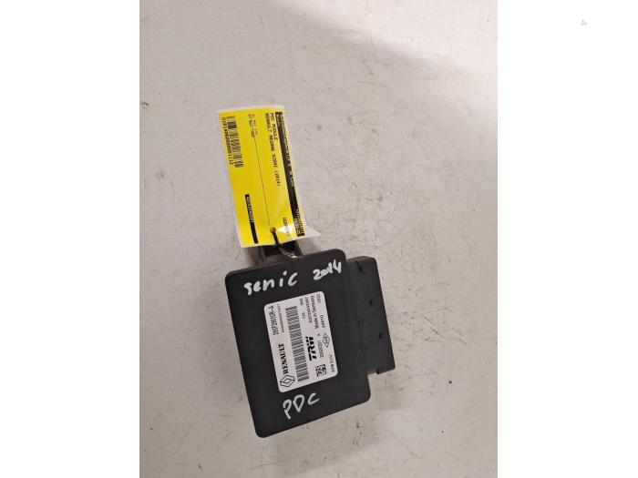 Begagnade PDC-modul Renault Megane Scenic Pris € 50,00 Marginaltabell erbjuds av Autodemontagebedrijf W. de Laat