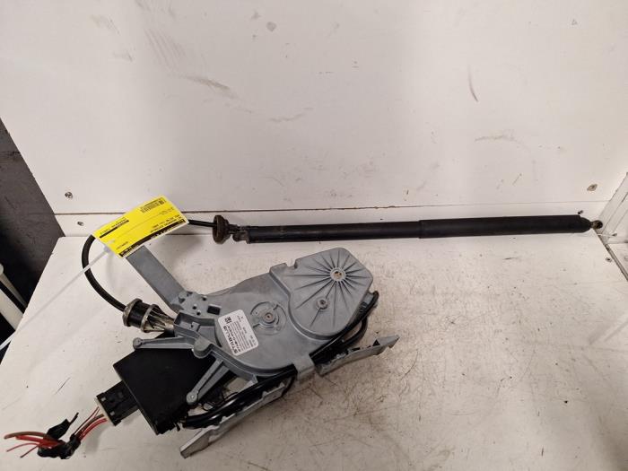 Tailgate hydraulic kit