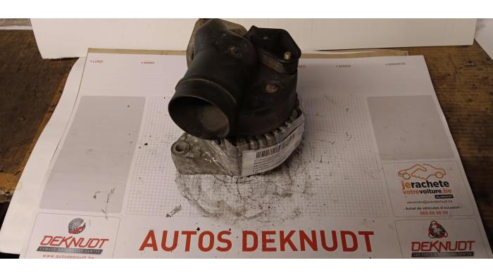 Begagnade Dynamo BMW 3-Serie Pris € 60,50 Inklusive moms erbjuds av Autos Deknudt SA