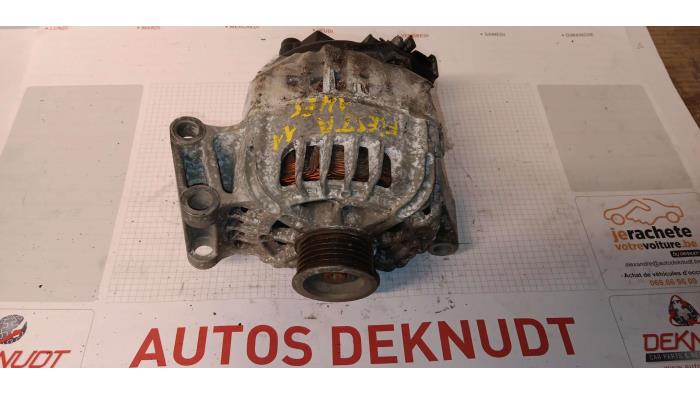 Begagnade Dynamo Ford Fiesta Pris € 60,50 Inklusive moms erbjuds av Autos Deknudt SA