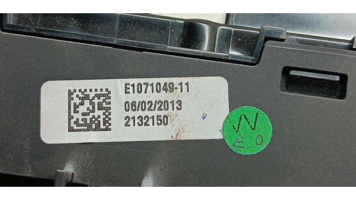 Gebrauchte Klimabedienteil Ford B-Max Preis € 48,40 Mit Mehrwertsteuer angeboten von Autos Deknudt SA