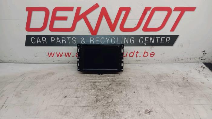 Begagnade Innerdisplay Jeep Compass Pris € 151,25 Inklusive moms erbjuds av Autos Deknudt SA