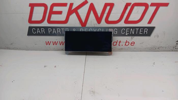 Begagnade Innerdisplay Jaguar XE Pris € 121,00 Inklusive moms erbjuds av Autos Deknudt SA