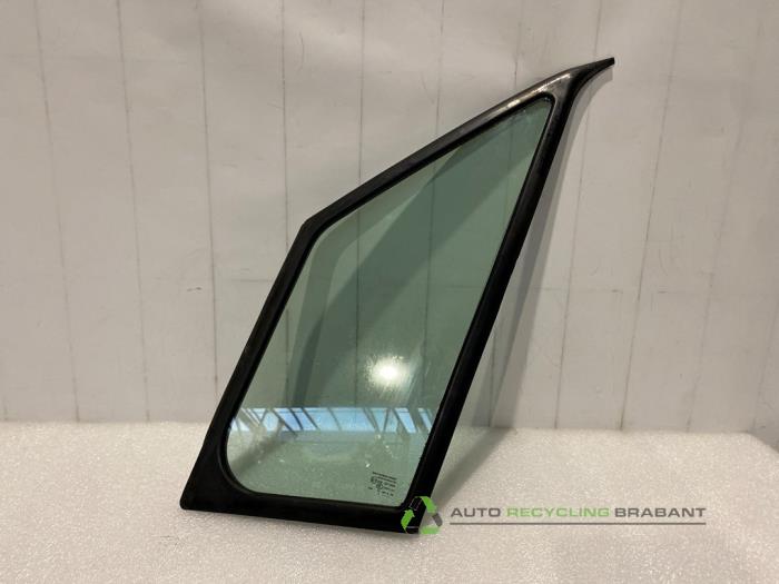 Usados Ventanilla triangular izquierda delante Volkswagen Crafter 2.0 TDI 16V Precio € 40,00 IVA incluido ofrecido por Auto Recycling Brabant