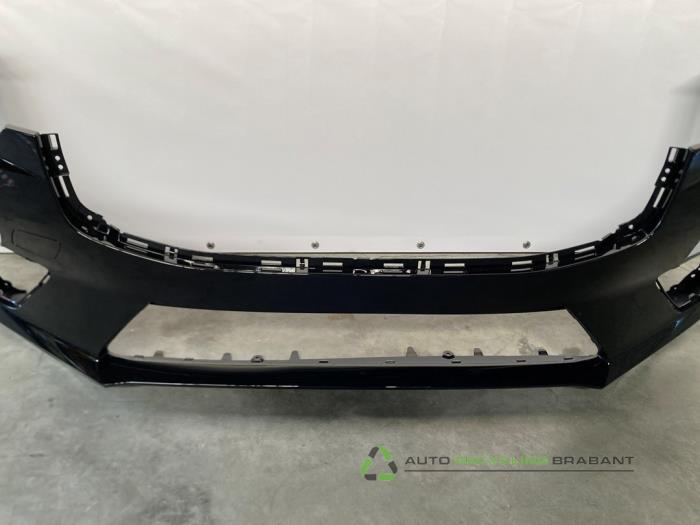 Front bumper Volvo XC60 II 2.0 B4 16V Mild Hybrid AWD 717 - 31425160