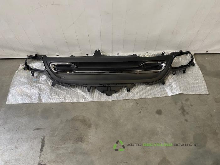 Begagnade Diffuser, bakre stötfångare Citroen DS 4/DS 4 Crossback (NX) Pris € 200,00 Inklusive moms erbjuds av Auto Recycling Brabant