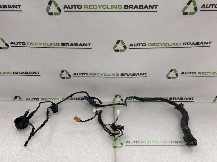 Begagnade Kablage Porsche Macan Pris € 50,00 Marginaltabell erbjuds av Auto Recycling Brabant