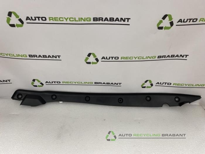 Usados Cable de capó Tesla Model X Precio € 9,99 IVA incluido ofrecido por Auto Recycling Brabant