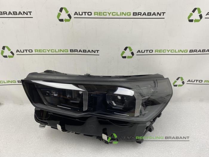 Usagé Phare gauche BMW 5 serie (G30) Prix € 1.250,00 Règlement à la marge proposé par Auto Recycling Brabant