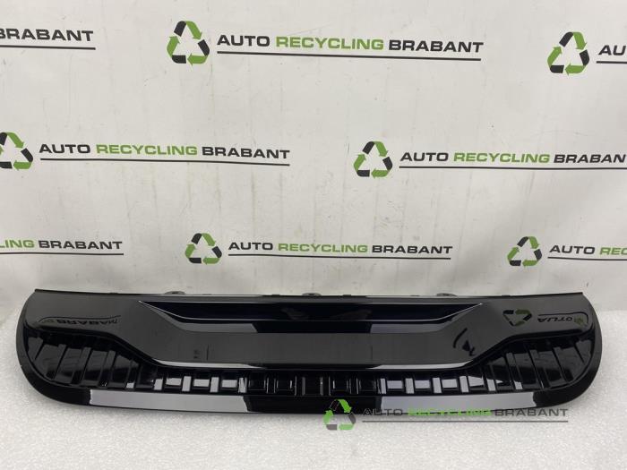 Begagnade Diffuser, bakre stötfångare Mercedes EQE (V295) Pris € 199,99 Inklusive moms erbjuds av Auto Recycling Brabant
