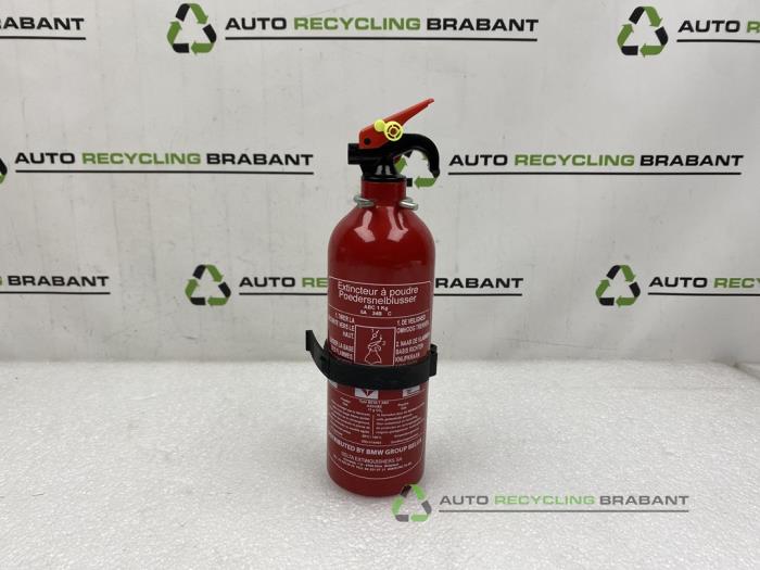 Begagnade Diverse Diversen Diversen Pris € 18,15 Inklusive moms erbjuds av Auto Recycling Brabant