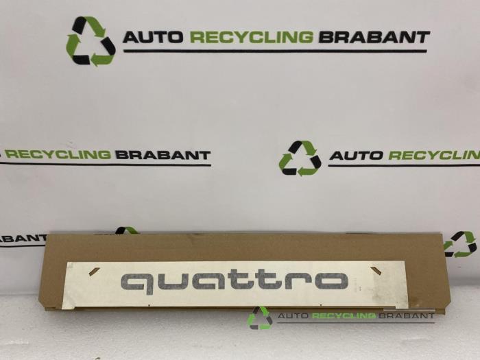 Używane Emblemat Audi S1 Cena € 25,00 Z VAT oferowane przez Auto Recycling Brabant