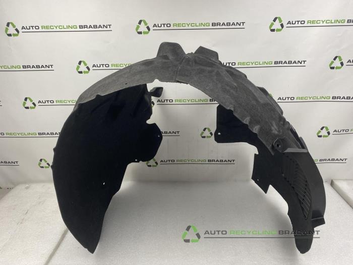 Nowe Nadkole Porsche Cayenne Cena € 210,00 Z VAT oferowane przez Auto Recycling Brabant