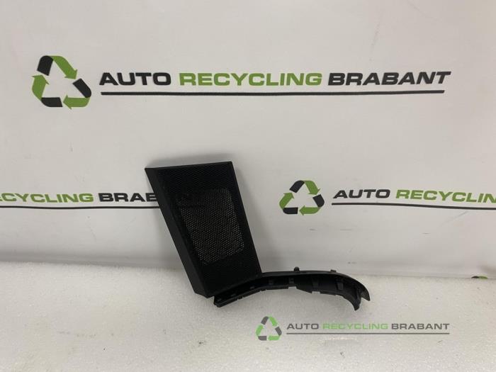 Używane Glosnik Porsche Macan Cena € 10,00 Procedura marży oferowane przez Auto Recycling Brabant