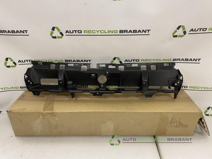 Begagnade Kylare Suzuki Ignis Pris € 30,00 Inklusive moms erbjuds av Auto Recycling Brabant