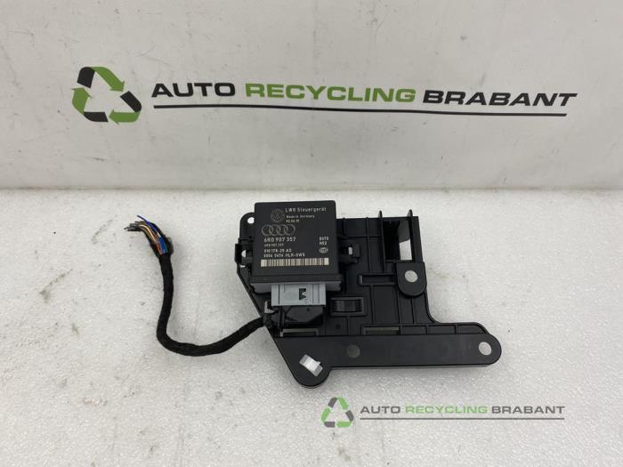 Używane Modułowy reflektor LED Volkswagen Polo Cena € 40,00 Procedura marży oferowane przez Auto Recycling Brabant