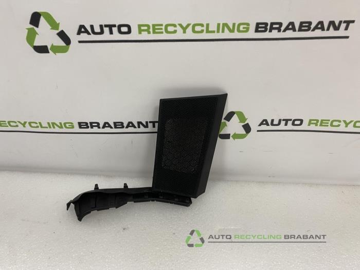 Używane Glosnik Porsche Macan Cena € 10,00 Procedura marży oferowane przez Auto Recycling Brabant