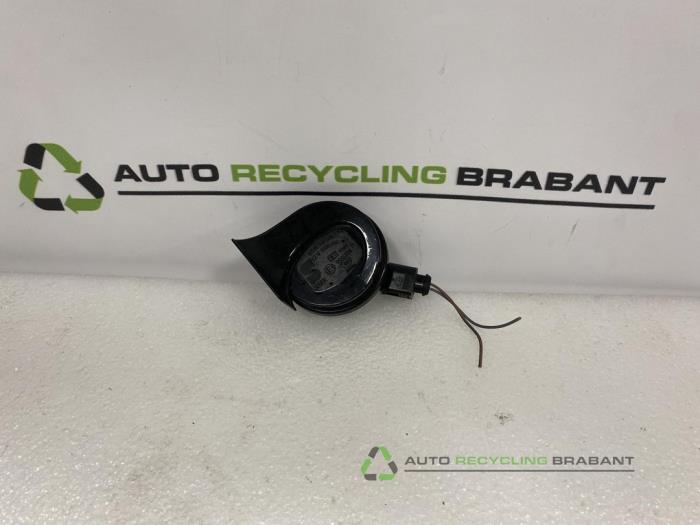 Używane Klakson Volkswagen Beetle Cena € 20,00 Procedura marży oferowane przez Auto Recycling Brabant