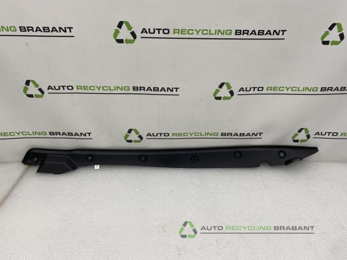 Usados Cable de capó Tesla Model X Precio € 9,99 IVA incluido ofrecido por Auto Recycling Brabant