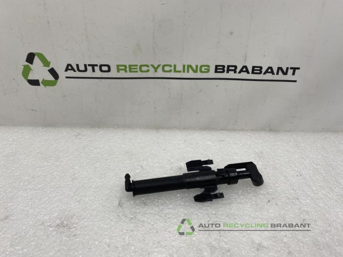 Używane Spryskiwacz reflektorów Volvo XC90 Cena € 19,99 Z VAT oferowane przez Auto Recycling Brabant
