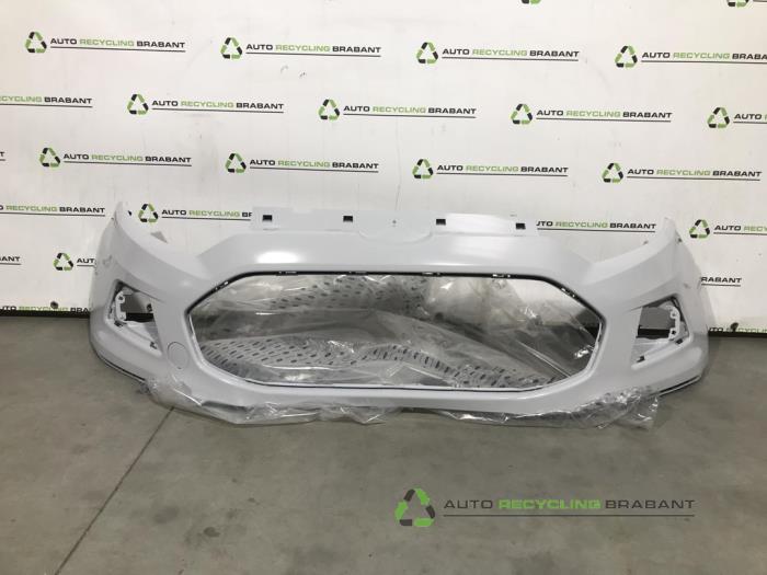Używane Zderzak przedni Ford EcoSport (JK8) Cena € 180,00 Z VAT oferowane przez Auto Recycling Brabant