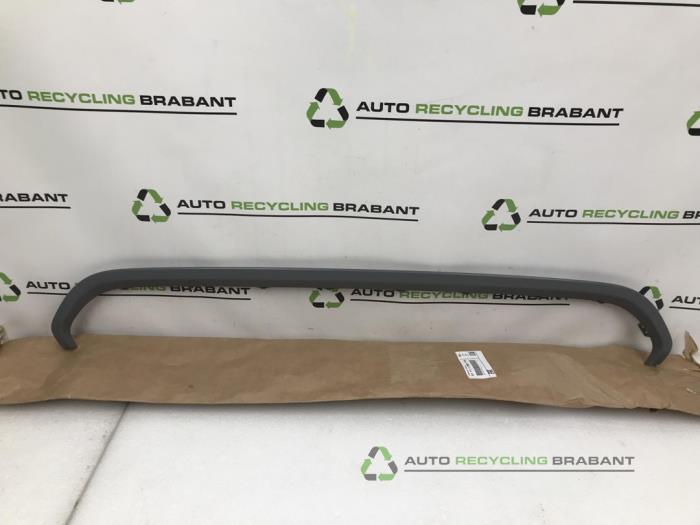 Begagnade Dekorstripe Mini Mini Pris € 19,99 Inklusive moms erbjuds av Auto Recycling Brabant