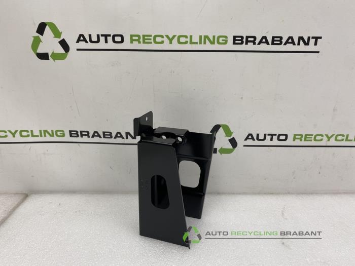 Używane Panel przedni Peugeot 107 Cena € 124,99 Z VAT oferowane przez Auto Recycling Brabant