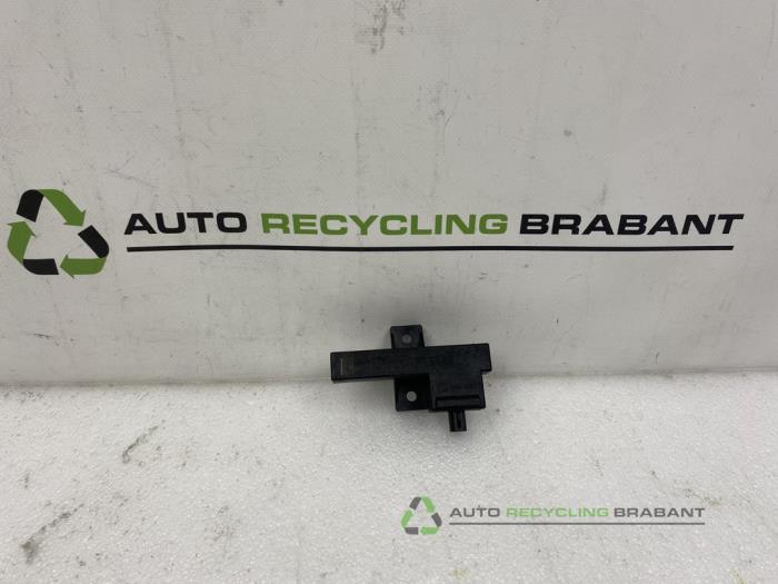 Używane Modul keyless vehicle Audi A6 Cena € 75,00 Procedura marży oferowane przez Auto Recycling Brabant