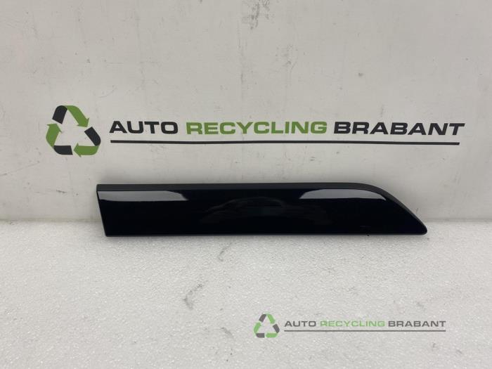 Begagnade Dekorstripe Opel Corsa Pris € 19,99 Inklusive moms erbjuds av Auto Recycling Brabant