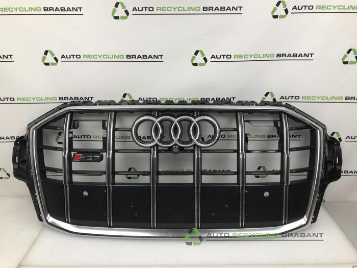 Używane Grill Audi Q7 Cena € 350,00 Procedura marży oferowane przez Auto Recycling Brabant