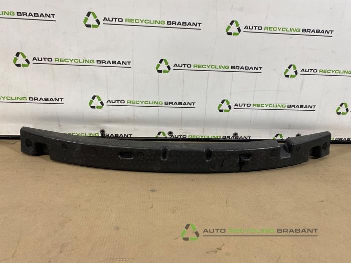 Usados Parachoques Tesla Model S Precio € 15,00 Norma de margen ofrecido por Auto Recycling Brabant