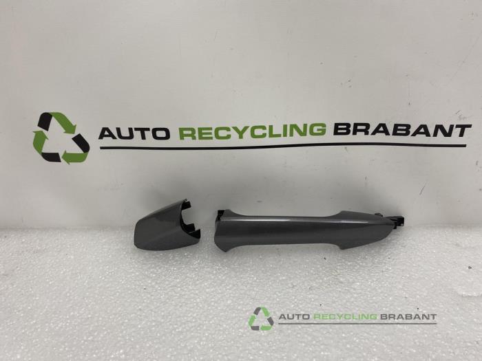 Begagnade Handtag Mercedes A-Klasse Pris € 15,00 Marginaltabell erbjuds av Auto Recycling Brabant