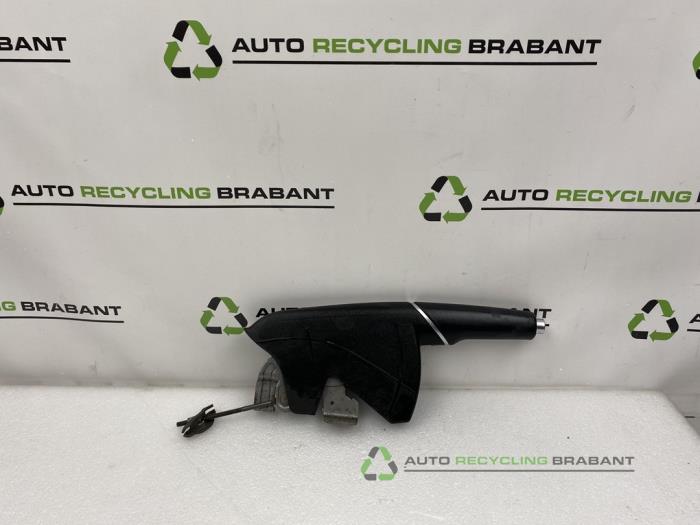 Używane Dzwignia hamulca postojowego Audi A1 Cena € 25,00 Z VAT oferowane przez Auto Recycling Brabant
