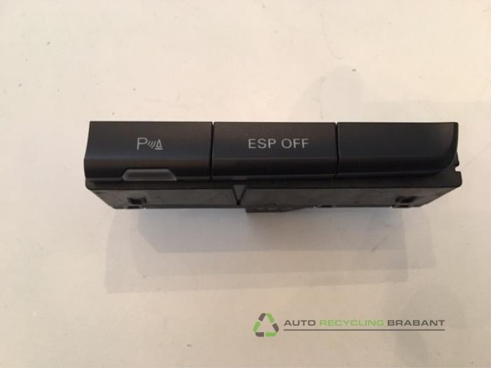Usados Interruptor PDC Audi A5 Precio € 40,00 Norma de margen ofrecido por Auto Recycling Brabant
