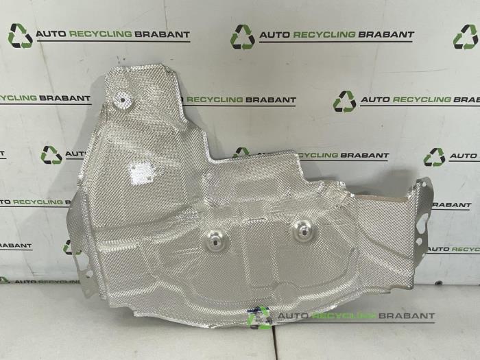Begagnade Värmesköld Ford Focus Pris € 25,00 Inklusive moms erbjuds av Auto Recycling Brabant