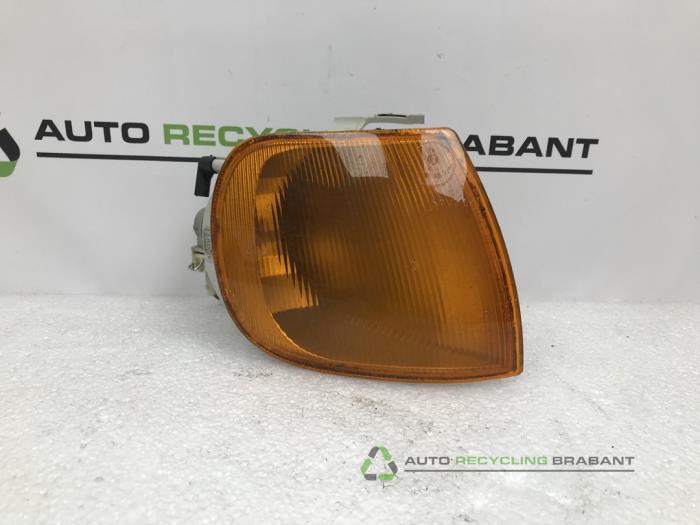 Używane Kierunkowskaz prawy Volkswagen Polo Cena € 9,99 Z VAT oferowane przez Auto Recycling Brabant