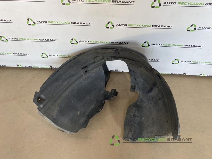 Używane Nadkole Citroen DS4 Cena € 25,00 Procedura marży oferowane przez Auto Recycling Brabant