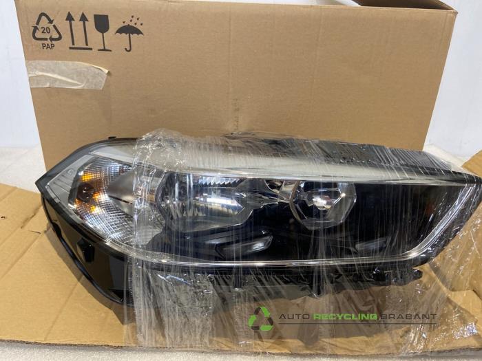 Gebrauchte Scheinwerfer rechts BMW 1 serie (F40) Preis € 300,00 Mit Mehrwertsteuer angeboten von Auto Recycling Brabant