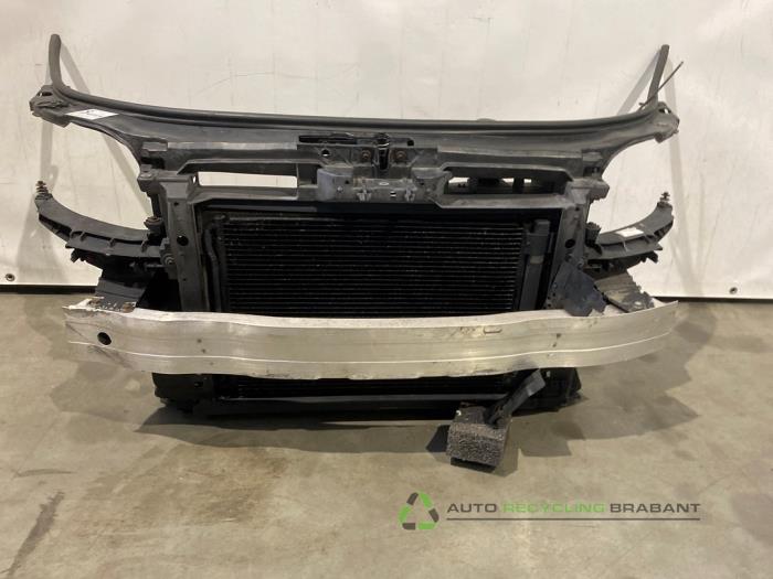 Begagnade Front Audi A3 (8P1) 2.0 16V FSI Pris € 300,00 Marginaltabell erbjuds av Auto Recycling Brabant
