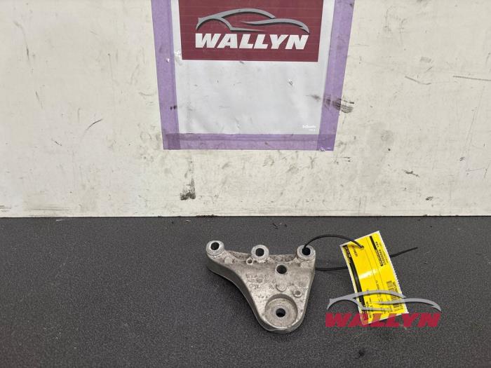 Used Engine mount Volkswagen Polo V (6R) 1.6 TDI 16V 75 Price € 24,20 Inclusive VAT offered by Wallyn COMMV